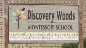 Discovery Woods School Sign sqk