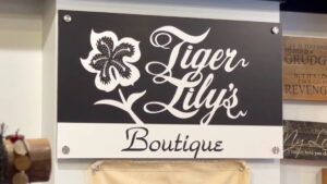 Tiger Lily's Boutique Sign 16x9