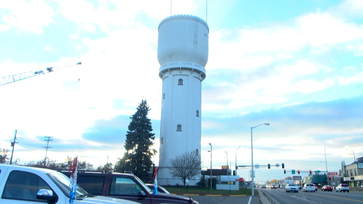 Construction Begins on New Roof for Brainerd Water Tower