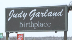 Judy Garland Museum Birthplace Sign 16x9