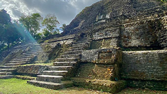 Nova &#8220;Ancient Maya Metropolis&#8221;