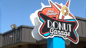 Mac Daddy's Donut Garage Sign 1 16x9
