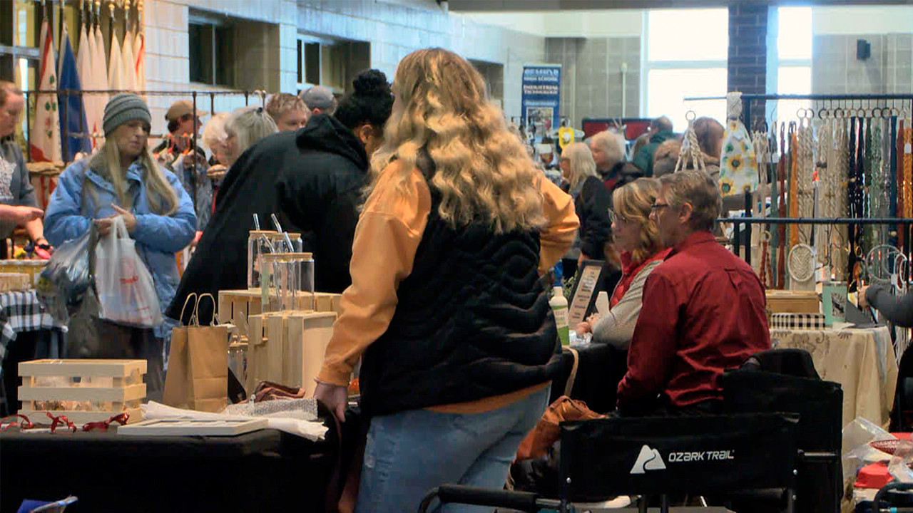Northwoods Experience Creative North Hosts 'Holidays by Hand' Market