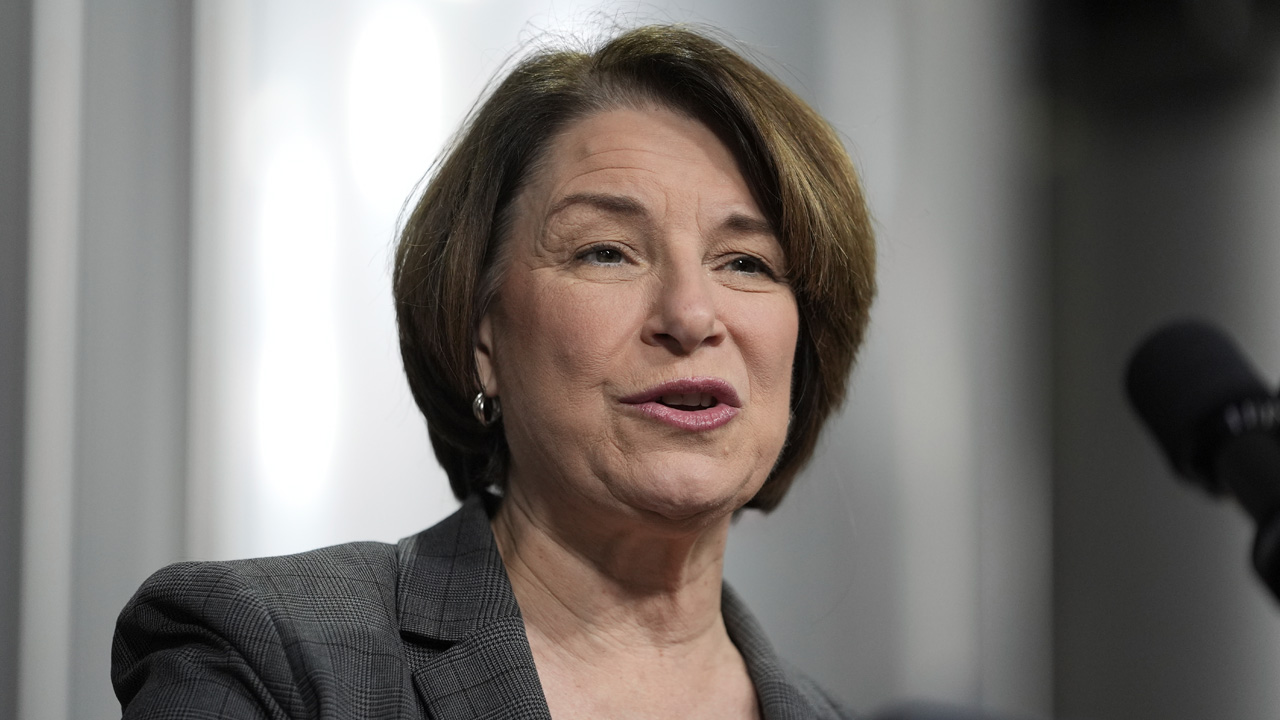 Sen. Klobuchar Says She's Cancer-Free But Will Get Radiation As ...