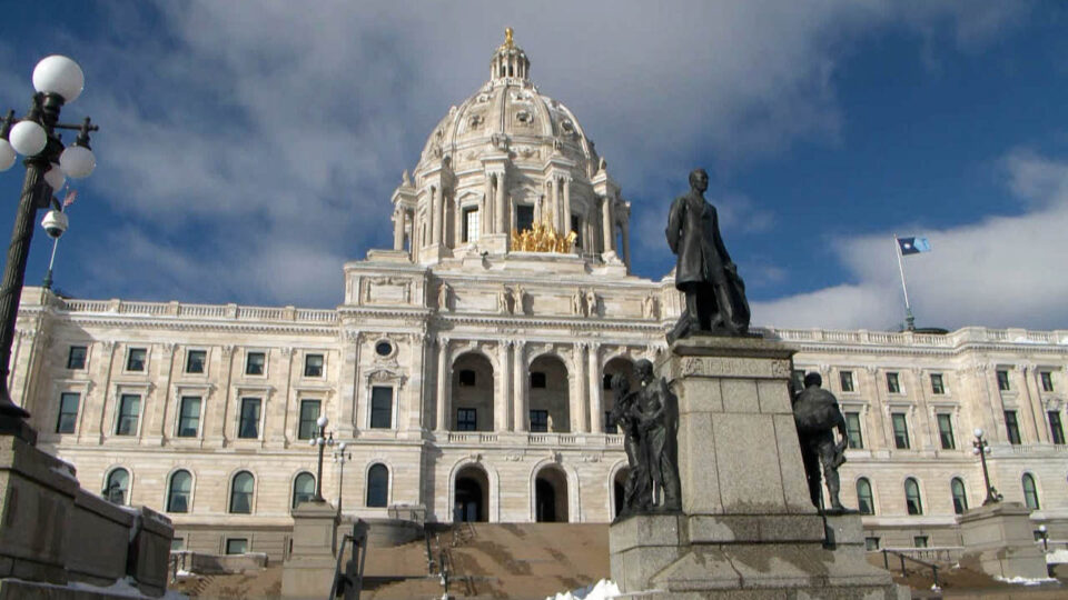 Minnesota Capitol Mn Building Winter Generic 1 Thumbnail
