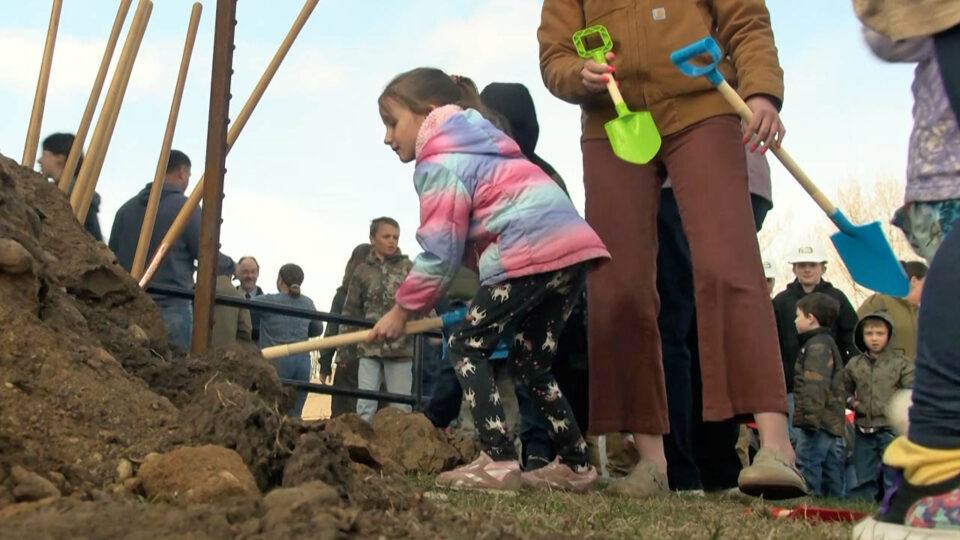 holy trinity catholic school pierz groundbreaking thumbnail