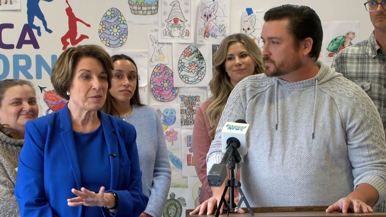 Klobuchar Stops in Brainerd To Discuss Affordable Childcare Plan for MN