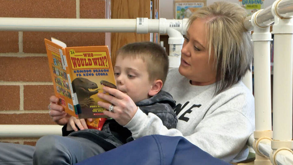 lincoln elementary dear reading 1