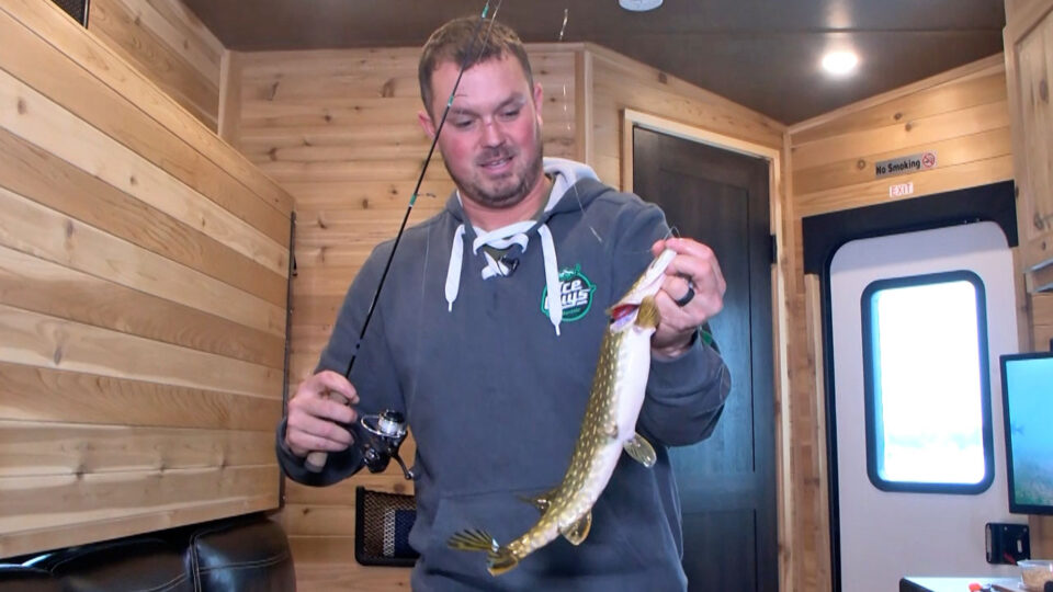 north long lake ice fishing house thumbnail